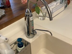 愛知キッチン取付け隊　浄水器の取替　施工前